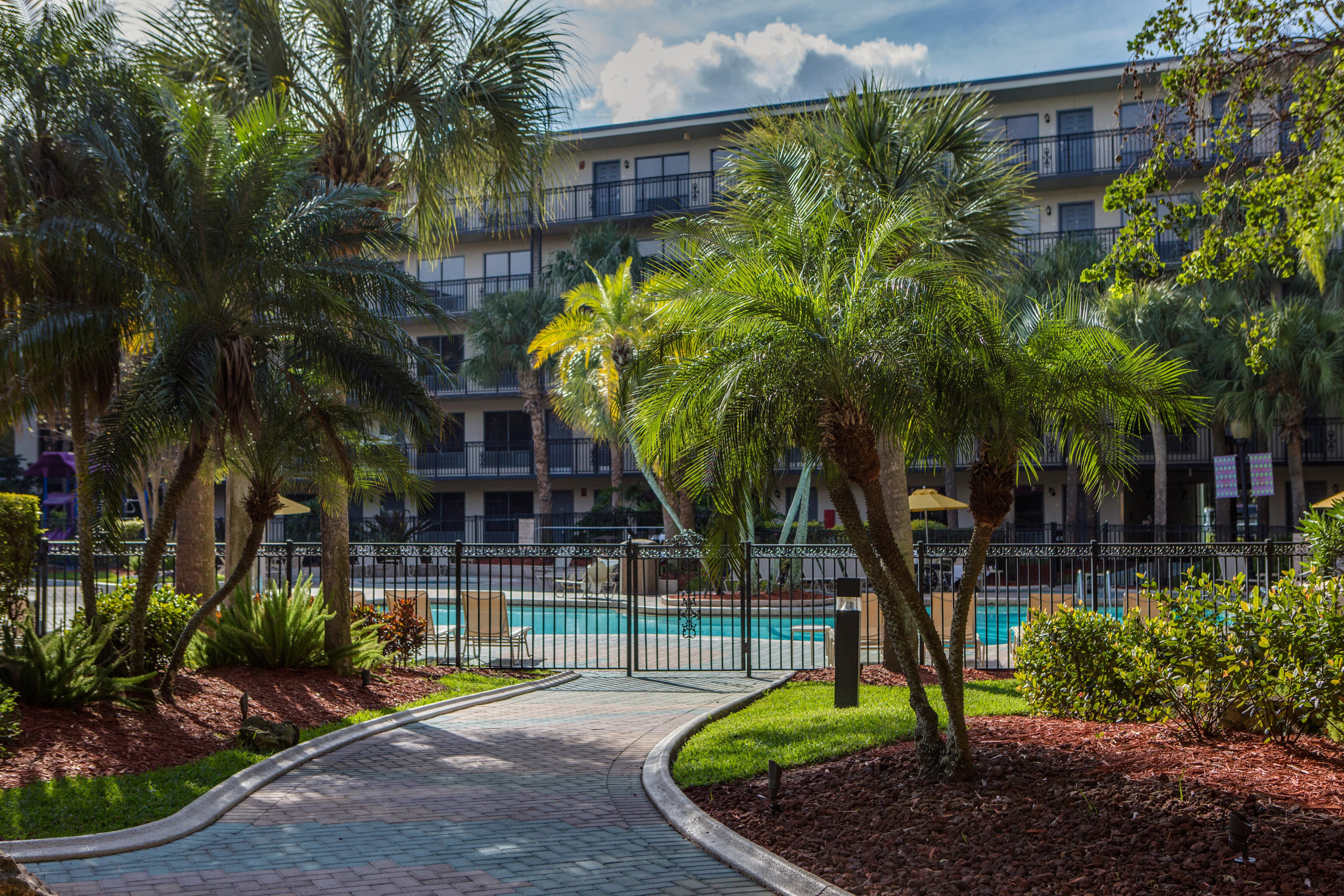 Staybridge Suites Orlando Royale Parc Suites, An Ihg Hotel Кіссіммі Екстер'єр фото